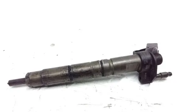 Mercedes-Benz C W204 Fuel injector A6420701187 0445116026