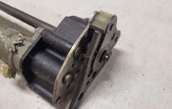 BMW X5 E53 Seat adjustment motor 0130002617 7111880CRH