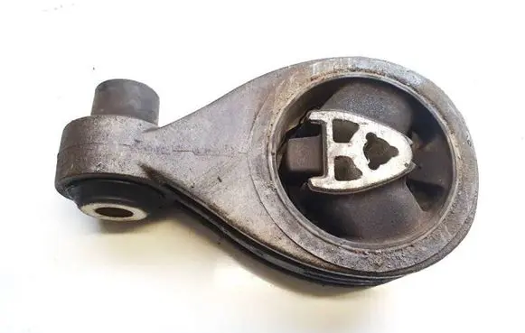 Nissan X-Trail T31 Engine mount bracket 820027722