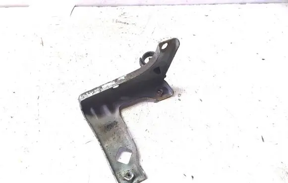 Mazda 5 Fender mounting bracket 