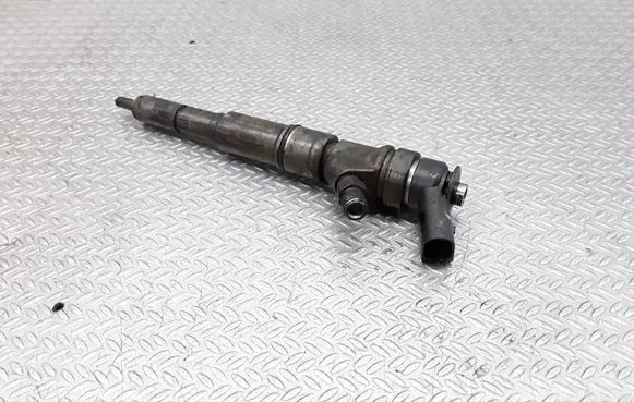 BMW 5 E60 E61 Fuel injector 0445110212