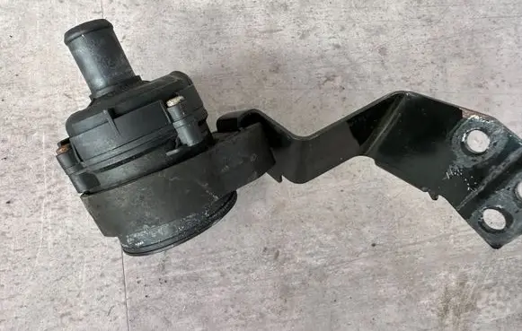 Mercedes-Benz ML W166 Electric auxiliary coolant/water pump A2118350028 3130591163