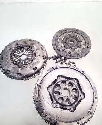 Ford Mondeo Mk III Clutch set kit 3S717550H2A