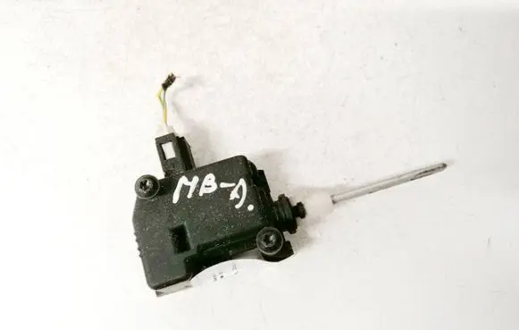 Mercedes-Benz B W245 Central locking motor A2038201997