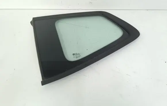 Opel Zafira C Rear side window 12841837 43R001564