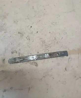 Volvo XC90 Headlight/headlamp mounting bracket 863718