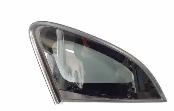 Mitsubishi ASX Rear side window