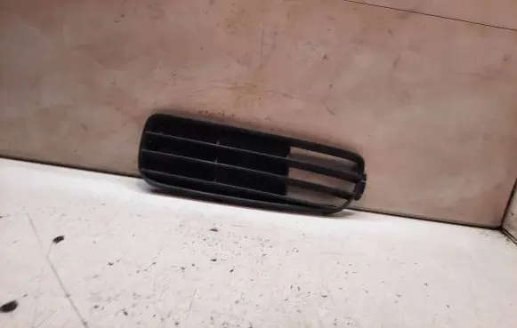 Audi 80 90 S2 B4 Front bumper lower grill 8A0807345C 8H0807345B