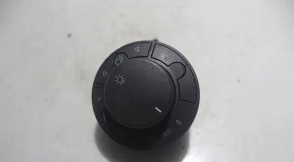 Opel Corsa D Light switch 