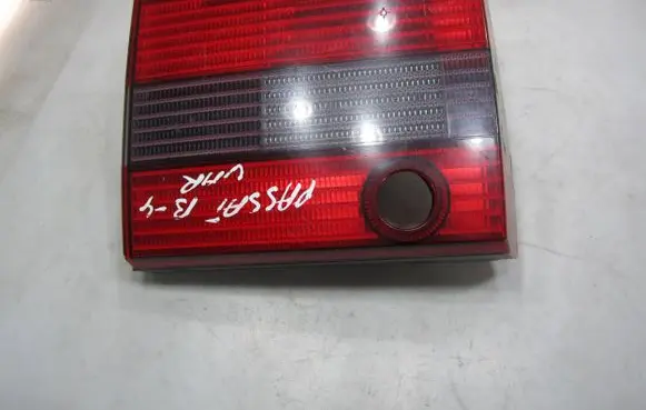 Volkswagen PASSAT B4 Tailgate rear/tail lights 3A9945108C