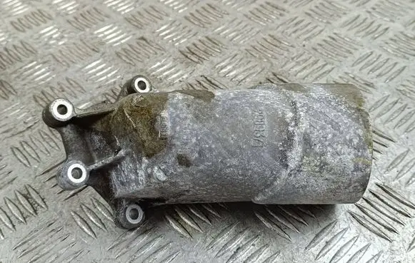 Maserati Levante Oil filter mounting bracket