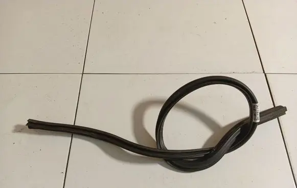 Renault Laguna III Engine compartment rubber 