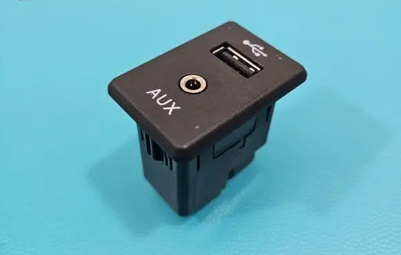 Nissan Qashqai USB socket connector 20133233833 IMPRK1505582