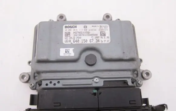 Mercedes-Benz A W169 Engine control unit/module A6401506734 0281015113