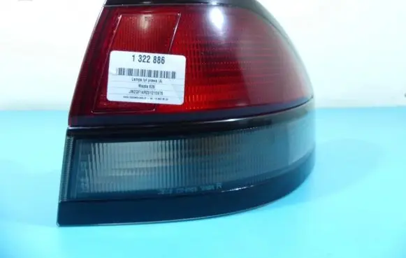 Mazda 626 Rear/tail lights 220-61825R IMPRK1322886