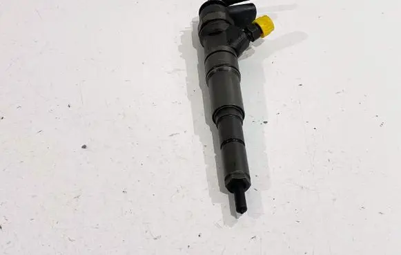 BMW 3 E90 E91 Fuel injectors set 7793836