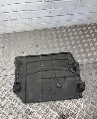 Toyota Prius+ (ZVW40) Engine splash shield/under tray 5816747050