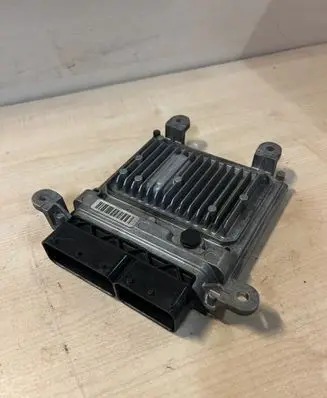 Mercedes-Benz E W212 Engine control unit/module A6519007500 A0064461540