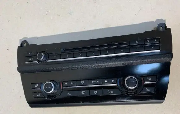 BMW 5 F10 F11 Climate control unit 9249697
