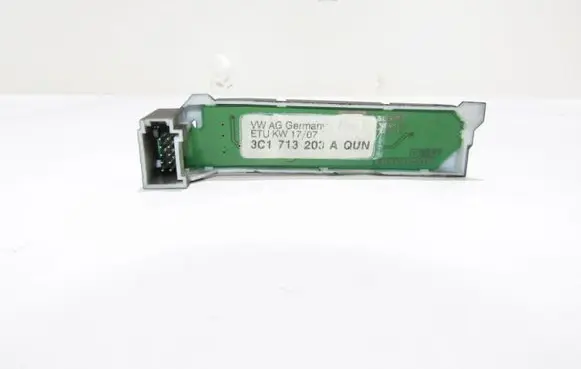 Volkswagen PASSAT B6 Other dashboard 3C1713203A