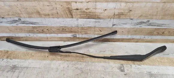 Volvo V40 Front wiper blade arm 31276059