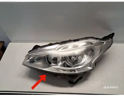 Peugeot 208 Headlight/headlamp 9802221580