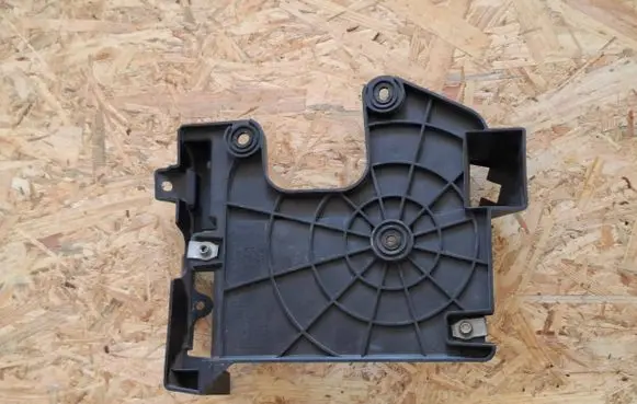 Ford Mustang VI Other engine bay part FR3A12A692BE