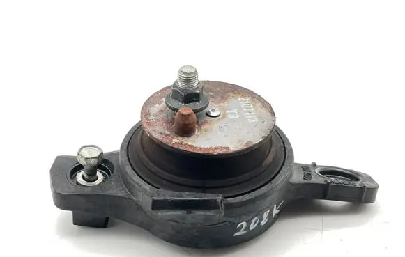 Subaru Crosstrek II Engine mount bracket 41022FJ020