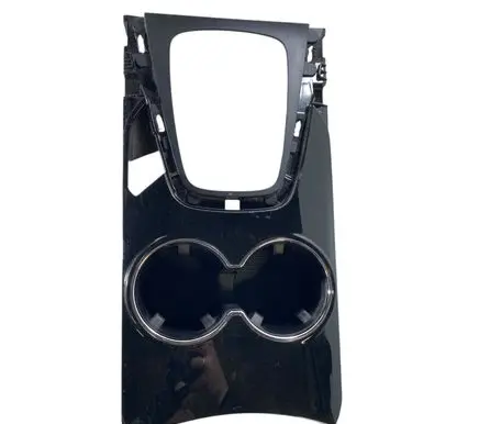Cup holder front