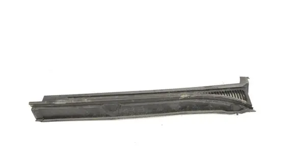 Suzuki Grand Vitara II Wiper trim 7731165J1 7731065J10
