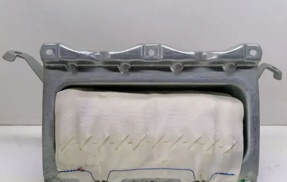 Passenger airbag