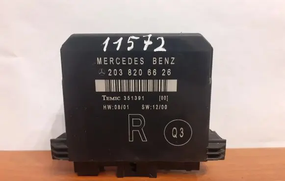 Mercedes-Benz C W203 Door control unit/module 2038206626 11572