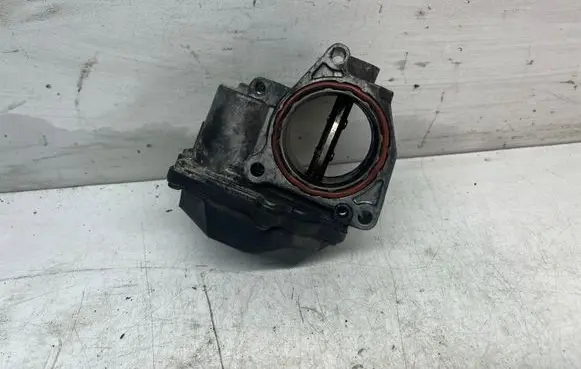 Volkswagen PASSAT B6 Throttle valve 03G128063A