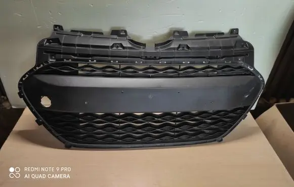 Hyundai i10 Dash center air vent grill 86569B900