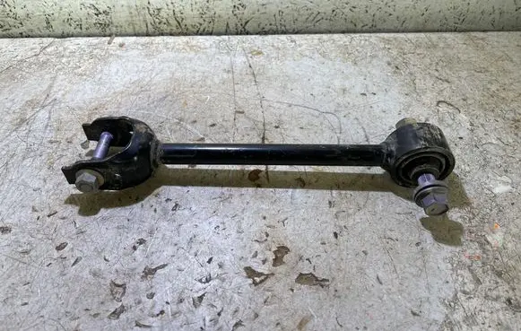 Toyota RAV 4 (XA50) Rear control arm