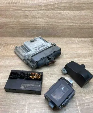 Volkswagen PASSAT B7 Engine ECU kit and lock set 03L907309N 3AA959433 CFFBDSG