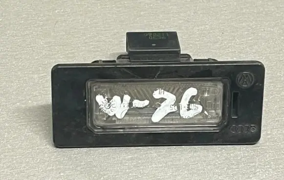 Volkswagen PASSAT B6 Number plate light A046341