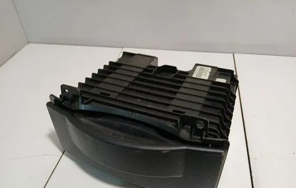 Chrysler Grand Voyager V Cup holder front L0079636