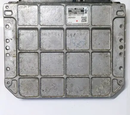 Toyota Auris 150 Engine control unit/module 8966102W81 MB2754008820