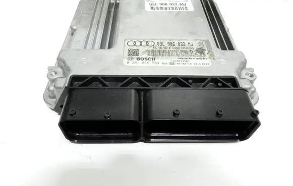 Audi A4 S4 B8 8K Engine control unit/module 03L906022MJ 03L906022B 0281015584