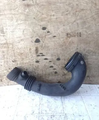 BMW 5 E60 E61 Air intake hose/pipe 7795026 108667102