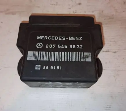 Mercedes-Benz Sprinter W901 W902 W903 W904 Glow plug pre-heat relay 0075459832 899151