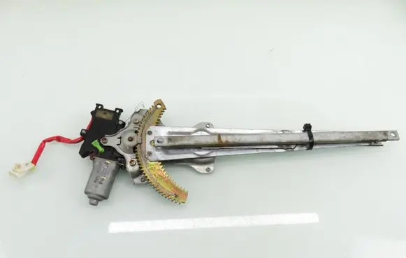Mitsubishi Pajero Pinin Front door window regulator with motor 0620200392 MR371762