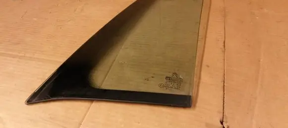 Citroen XM Rear vent window glass 