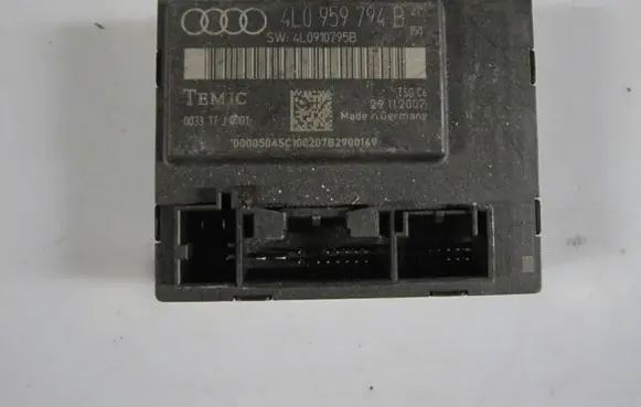 Audi Q7 4L Door control unit/module 4L0959794B