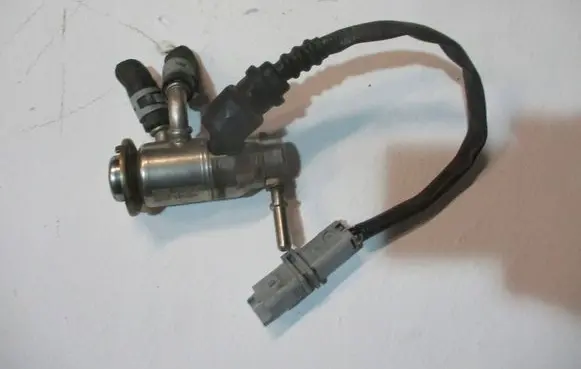 Renault Mégane Renault Sport III (IV Based) AdBlue injector 208995377R