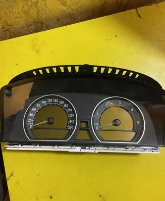 BMW 7 E65 E66 Speedometer (instrument cluster) 6933460 621166933460