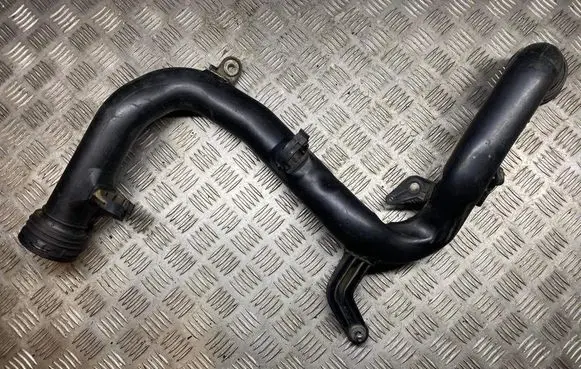 Intercooler hose/pipe