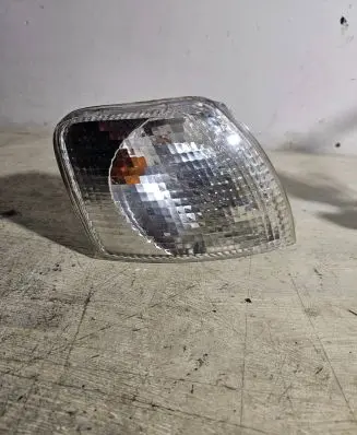 Volkswagen PASSAT B5 Front indicator light 084411516RF 98990006