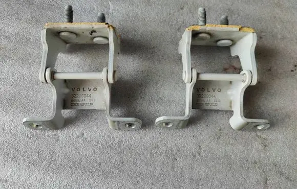Volvo V60 Tailgate/trunk/boot hinge 32296044